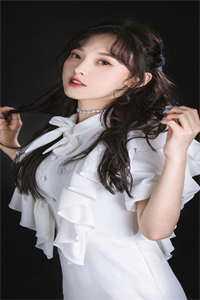 我就是个状元,你让我斩妖?